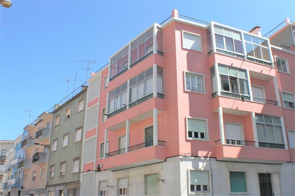 Apartamento T2 à venda na Rua do Mirador, Ajuda